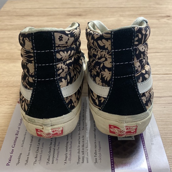 Vans off the wall, Unisex women’s size 7.5US, Men’s size 6US, Skateboard shoes - Picture 3 of 10